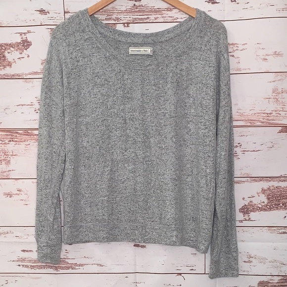 Abercrombie & Fitch Sweaters - Abercrombie & Fitch Soft Gray Sweater Medium